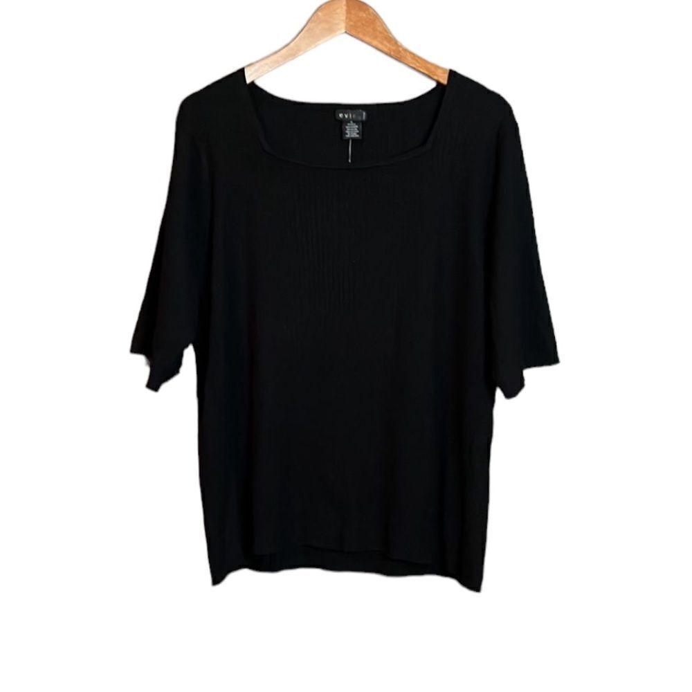‎NWT! Evie silk blend black knitted top.